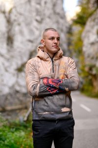 Akuma muški duks Color Drop