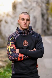 Anubis muški duks Color Drop